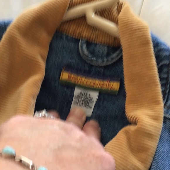 Jean jacket - Picture 6 of 12